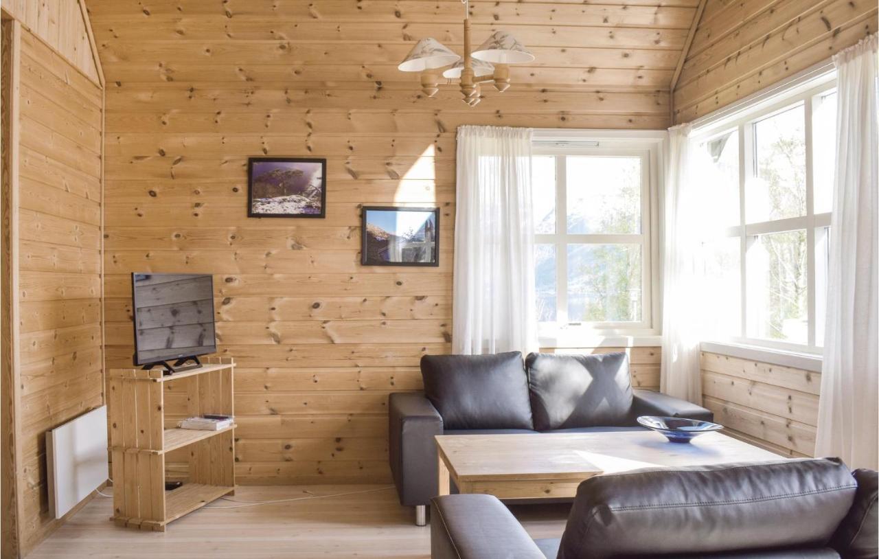 Gorgeous Home In Vallavik With Wifi Vangsbygd Exterior photo
